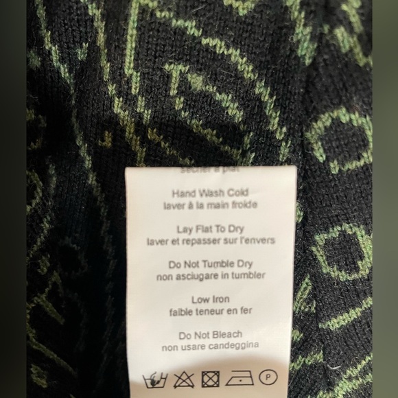 Neve Designs 100% Wool Filigree Full Zip Sweater Size Med Black/Green Nordic EUC - Picture 7 of 11